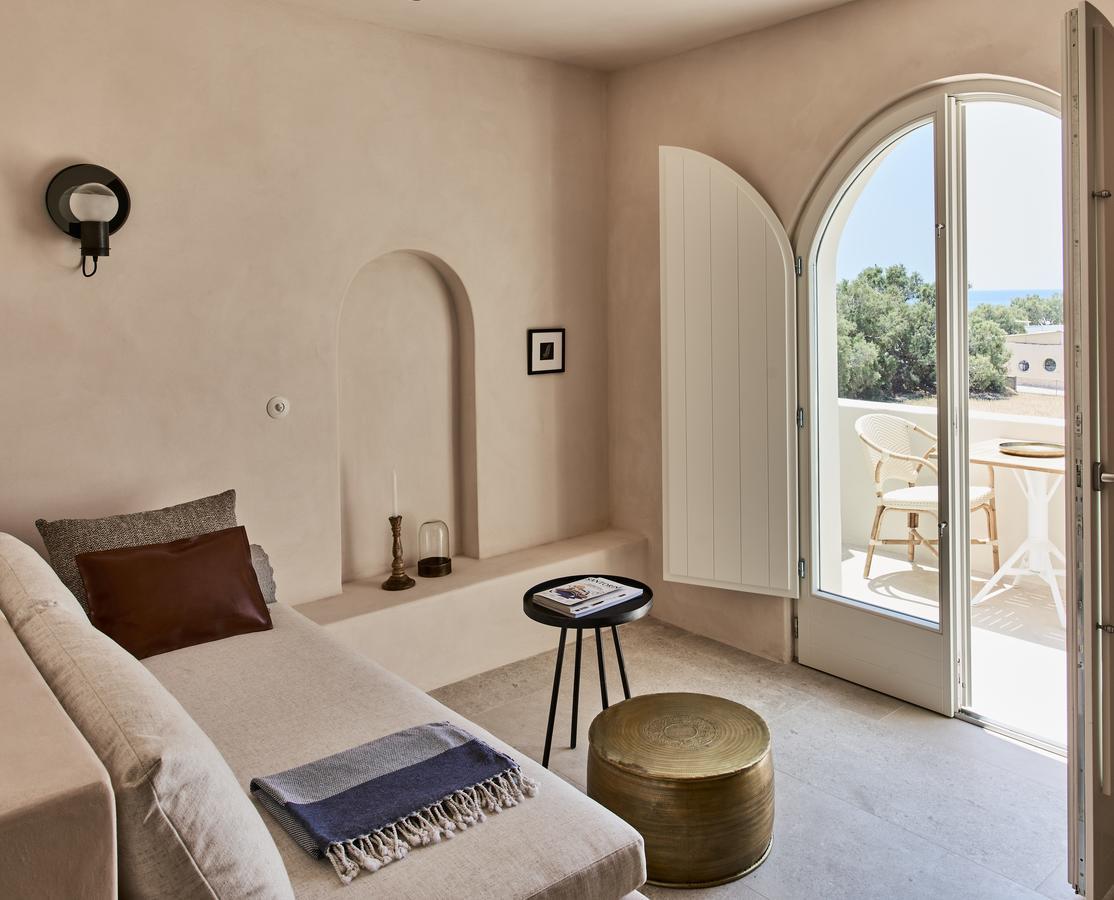 Hotel Istoria, A Member Of Design Perivolos